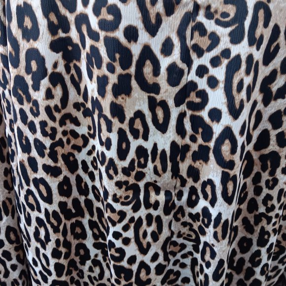 NWOT H&M Long Gathered Belle Sleeve Leopard Print High Neck Blouse Size XL - Picture 3 of 4